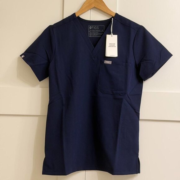 Figs Women's Catarina One Pocket Scrub Top in Navy, Size X-Small - Picture 5 of 8